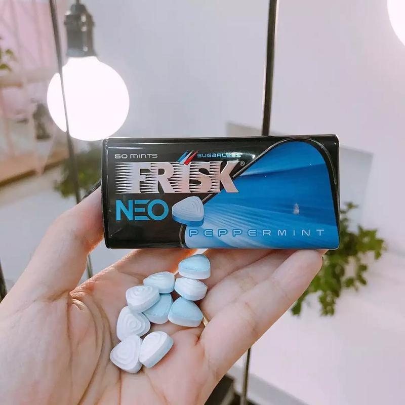  Đại lý Frisk Neo Peppermint kẹo ngậm BJ bạc hà kẹo phòng the Nhật Bản kẹo tình yêu hộp 50 viên tốt nhất